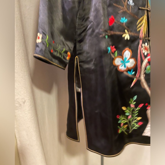 ❌ SOLD ❌ Grace Chuang silk embroidered jacket - Picture 7 of 14